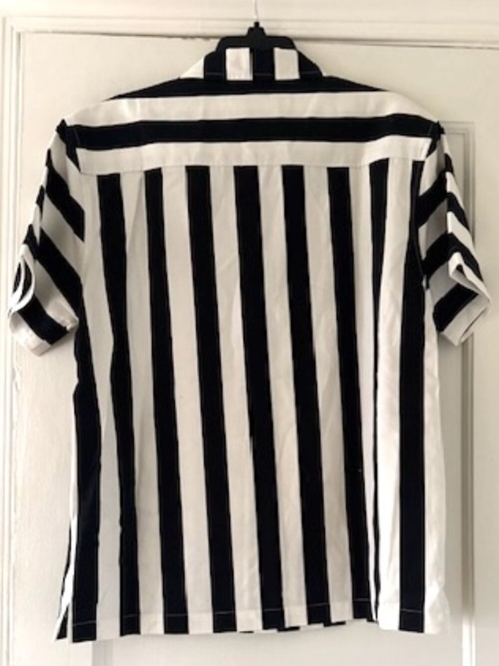 Beetlejuice x Forever21 Men Stripe Shirt - Picture 3 of 12
